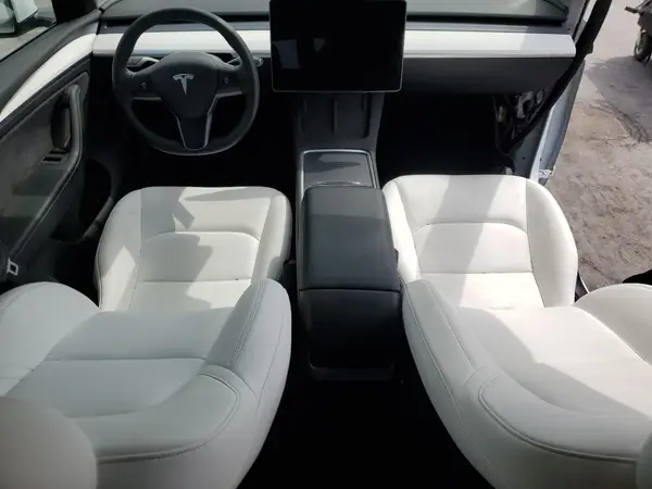 7SAYGDEE7PA093279 2023 TESLA MODEL Y - Image 8