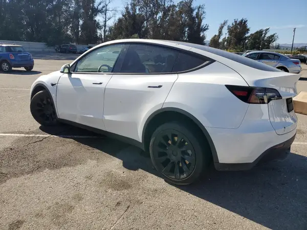7SAYGDEE7PA105009 2023 TESLA MODEL Y - Image 2