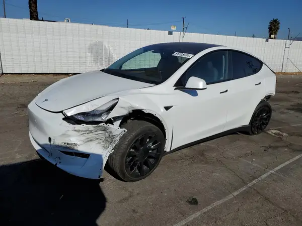 7SAYGDEE7PA105043 2023 TESLA MODEL Y - Image 1