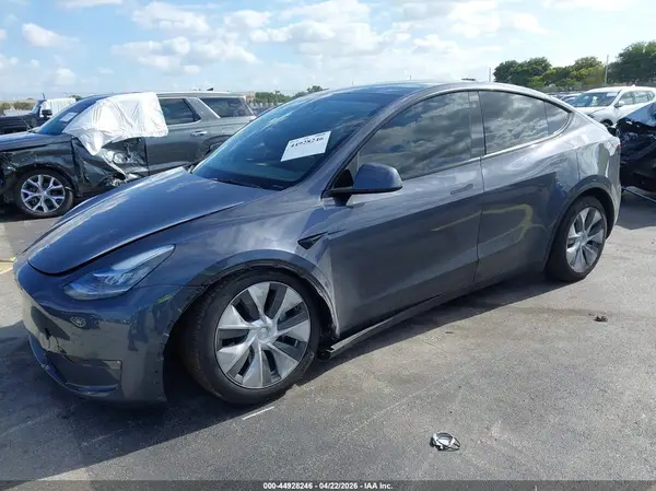 7SAYGDEE7PA110646 2023 TESLA MODEL Y - Image 2