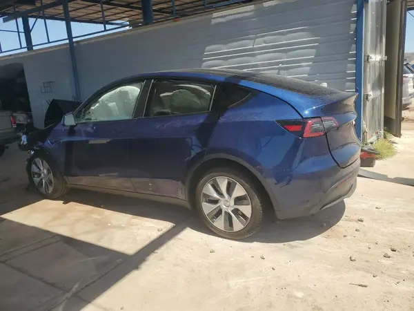 7SAYGDEE7PA112865 2023 TESLA MODEL Y - Image 2