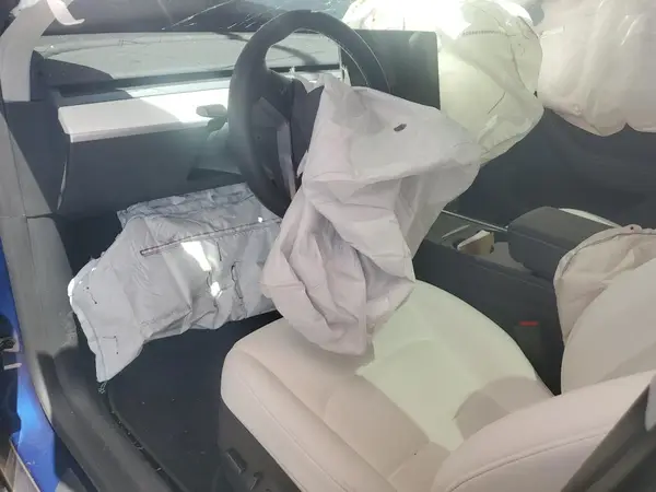 7SAYGDEE7PA112865 2023 TESLA MODEL Y - Image 8