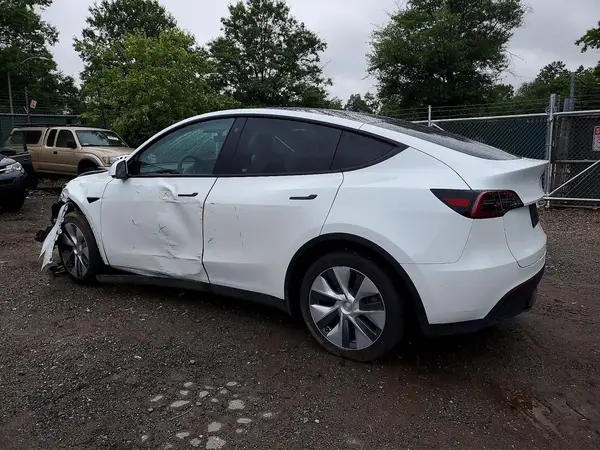 7SAYGDEE7PA114972 2023 TESLA MODEL Y - Image 2