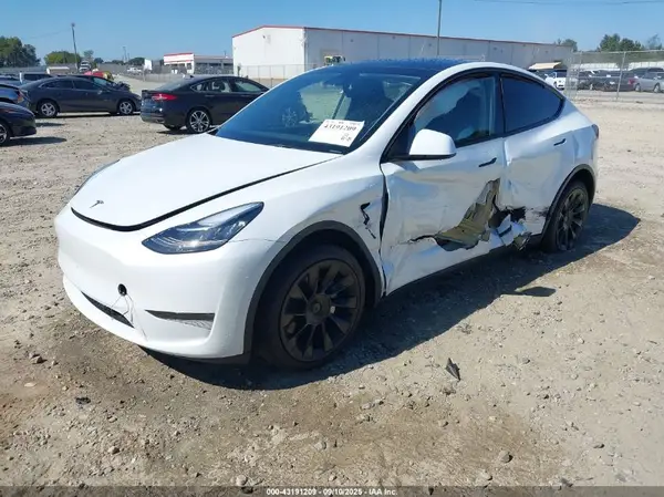 7SAYGDEE7PA123770 2023 TESLA MODEL Y - Image 2