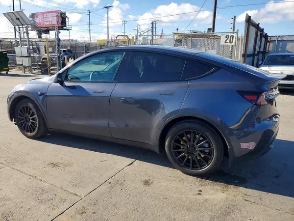 7SAYGDEE7PA125955 2023 TESLA MODEL Y - Image 2