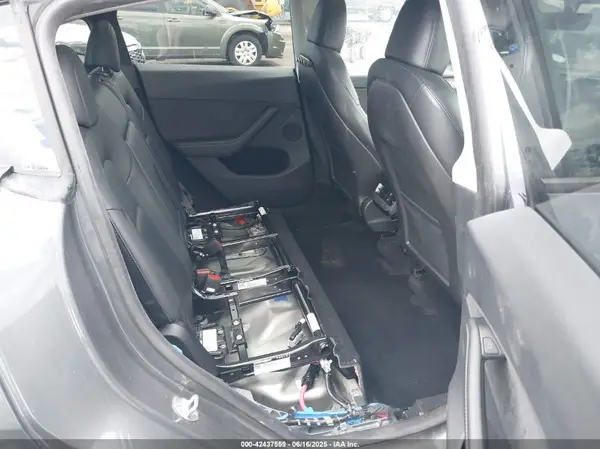7SAYGDEE7PA126958 2023 TESLA MODEL Y - Image 8