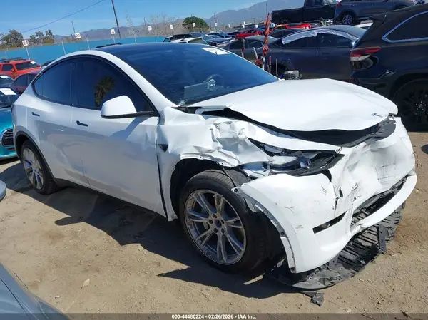 7SAYGDEE7PA126961 2023 TESLA MODEL Y - Image 1
