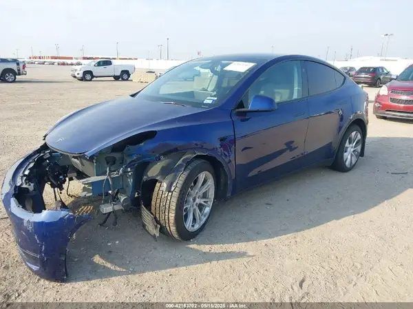 7SAYGDEE7PA137488 2023 TESLA MODEL Y - Image 2
