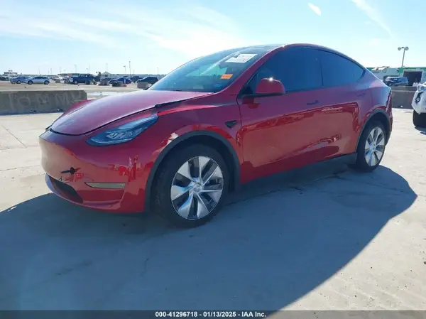 7SAYGDEE7PA137684 2023 TESLA MODEL Y - Image 2