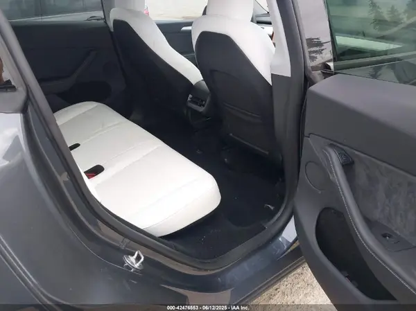 7SAYGDEE7PA159345 2023 TESLA MODEL Y - Image 8