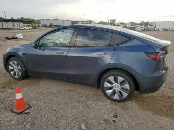 7SAYGDEE7PA160785 2023 TESLA MODEL Y - Image 2