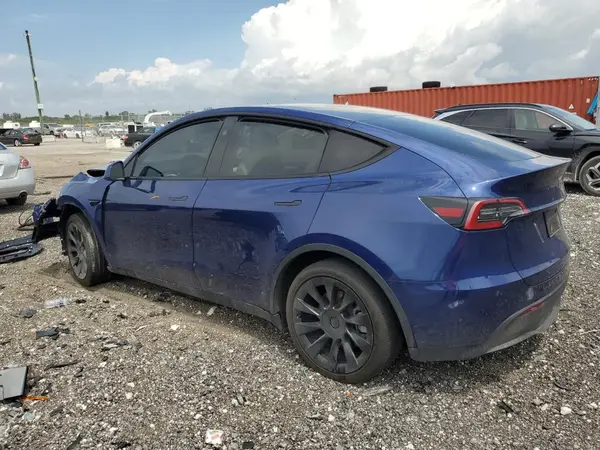 7SAYGDEE7PA160902 2023 TESLA MODEL Y - Image 2