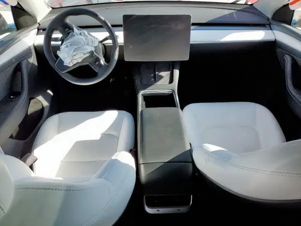 7SAYGDEE7PA167705 2023 TESLA MODEL Y - Image 8