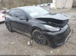 7SAYGDEE7PA168854 2023 TESLA MODEL Y