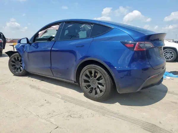7SAYGDEE7PA171396 2023 TESLA MODEL Y - Image 2