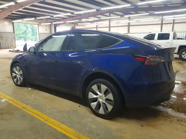 7SAYGDEE7PA177893 2023 TESLA MODEL Y - Image 2