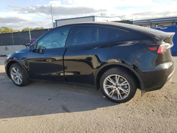 7SAYGDEE7PA182866 2023 TESLA MODEL Y - Image 2