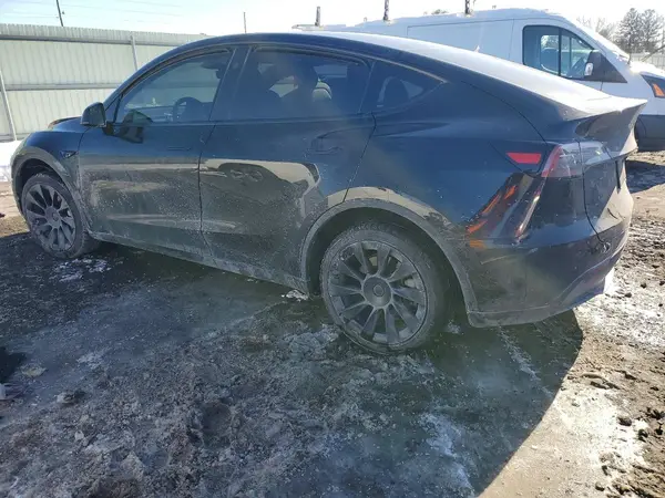 7SAYGDEE7PA185668 2023 TESLA MODEL Y - Image 2