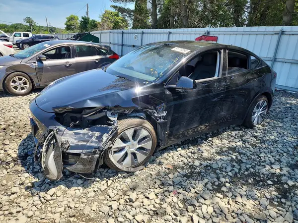 7SAYGDEE7PA188005 2023 TESLA MODEL Y - Image 1