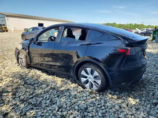 7SAYGDEE7PA188005 2023 TESLA MODEL Y - Image 2