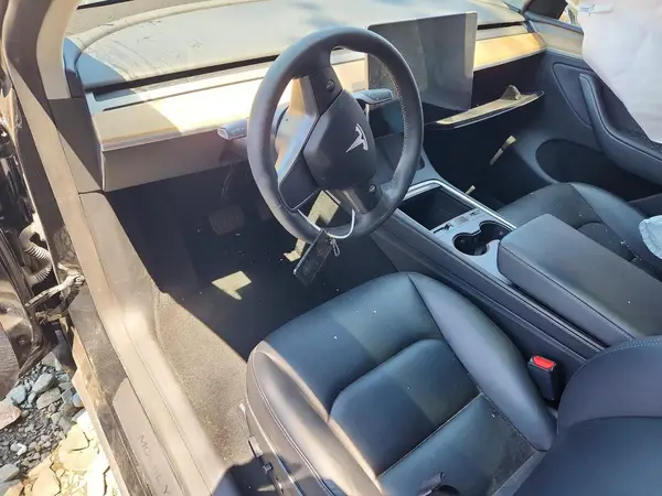 7SAYGDEE7PA188005 2023 TESLA MODEL Y - Image 8