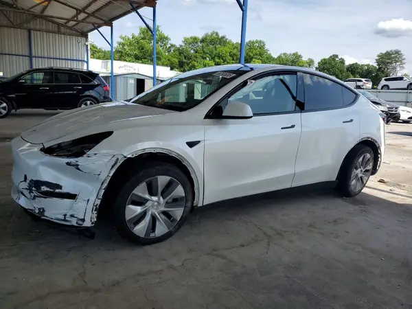 7SAYGDEE7PA190613 2023 TESLA MODEL Y - Image 1