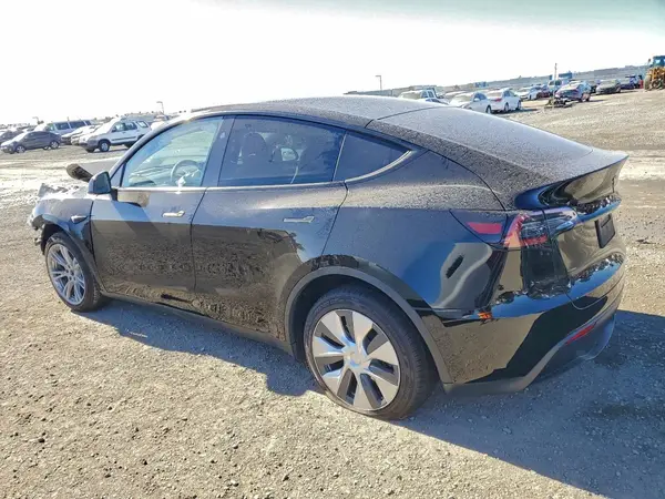7SAYGDEE7PA191227 2023 TESLA MODEL Y - Image 2
