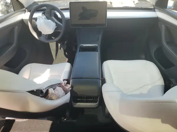 7SAYGDEE7PA191681 2023 TESLA MODEL Y - Image 8