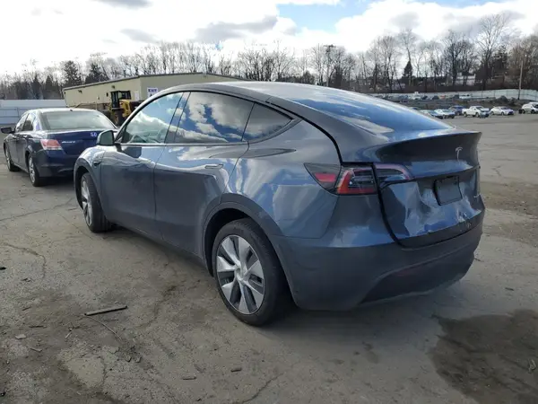 7SAYGDEE7PA192877 2023 TESLA MODEL Y - Image 2