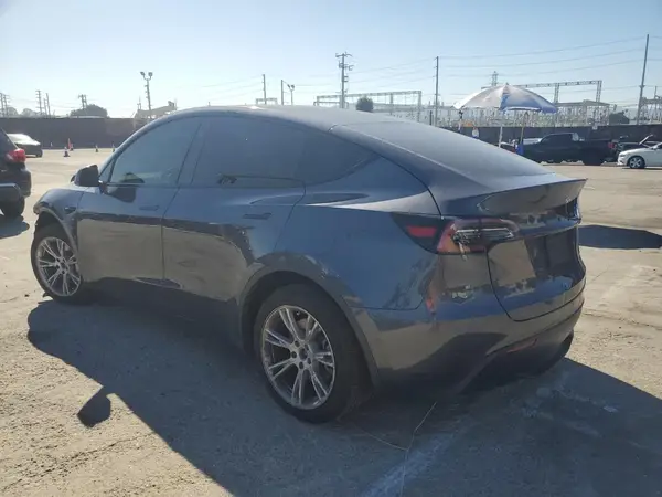 7SAYGDEE7PA193107 2023 TESLA MODEL Y - Image 2