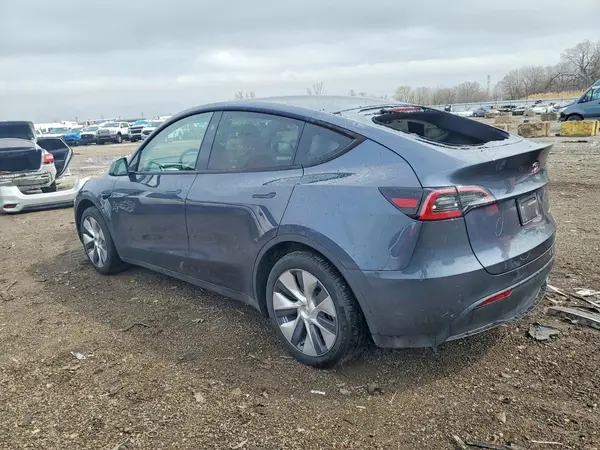 7SAYGDEE7PA195326 2023 TESLA MODEL Y - Image 2