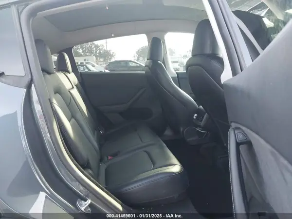 7SAYGDEE7PA196038 2023 TESLA MODEL Y - Image 8