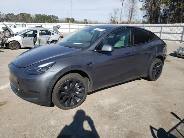 7SAYGDEE7PA199666 2023 TESLA MODEL Y - Image 1