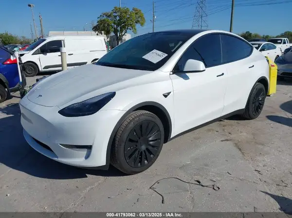 7SAYGDEE7PA199845 2023 TESLA MODEL Y - Image 2