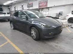 7SAYGDEE7PA204946 2023 TESLA MODEL Y