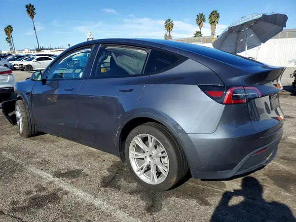 7SAYGDEE7PA208544 2023 TESLA MODEL Y - Image 2