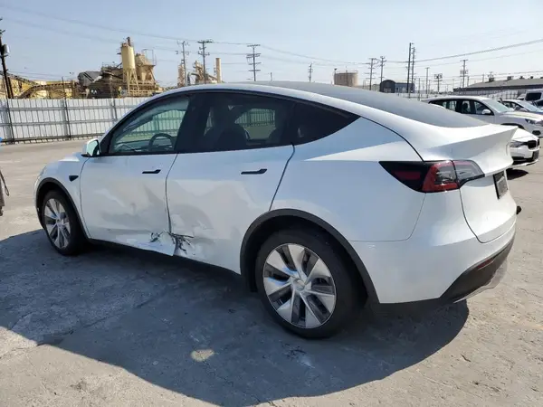 7SAYGDEE7PA210746 2023 TESLA MODEL Y - Image 2