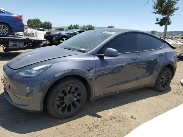 7SAYGDEE7PF585202 2023 TESLA MODEL Y - Image 1