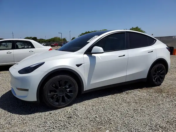 7SAYGDEE7PF595485 2023 TESLA MODEL Y - Image 1