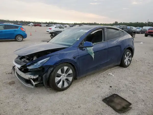 7SAYGDEE7PF596586 2023 TESLA MODEL Y - Image 1
