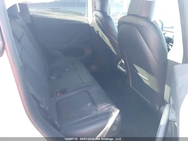 7SAYGDEE7PF596961 2023 TESLA MODEL Y - Image 8