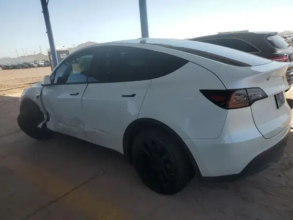 7SAYGDEE7PF599701 2023 TESLA MODEL Y - Image 2