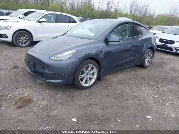 7SAYGDEE7PF602757 2023 TESLA MODEL Y - Image 2
