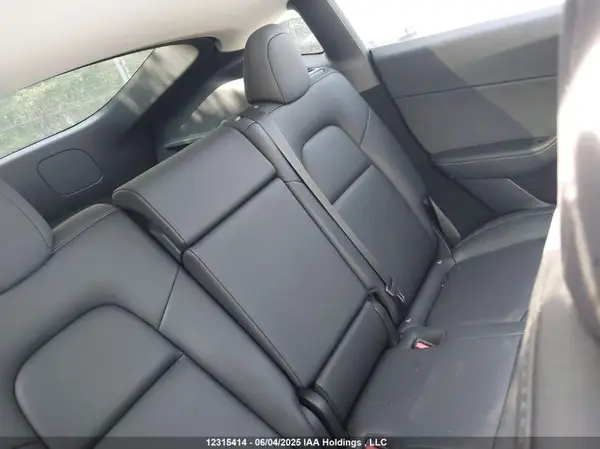 7SAYGDEE7PF602757 2023 TESLA MODEL Y - Image 8