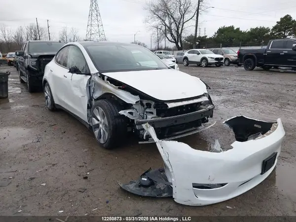 7SAYGDEE7PF604122 2023 TESLA MODEL Y - Image 1