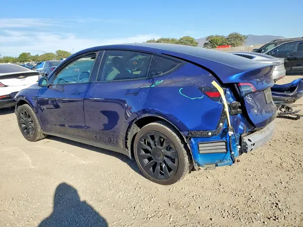 7SAYGDEE7PF610289 2023 TESLA MODEL Y - Image 2