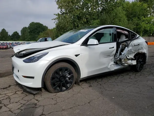 7SAYGDEE7PF627884 2023 TESLA MODEL Y - Image 1