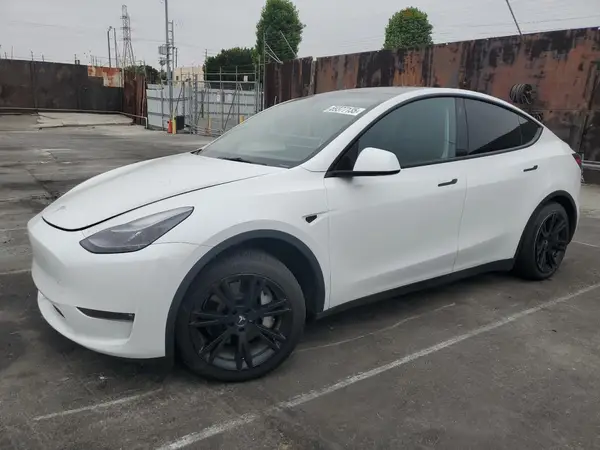 7SAYGDEE7PF632910 2023 TESLA MODEL Y - Image 1