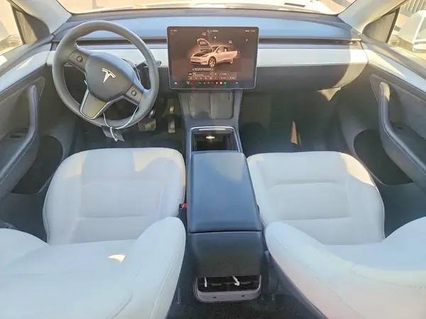 7SAYGDEE7PF634530 2023 TESLA MODEL Y - Image 8