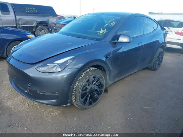 7SAYGDEE7PF643132 2023 TESLA MODEL Y - Image 2